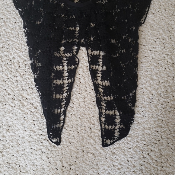Black Crochet Overlay Split Top sz S - Picture 2 of 2
